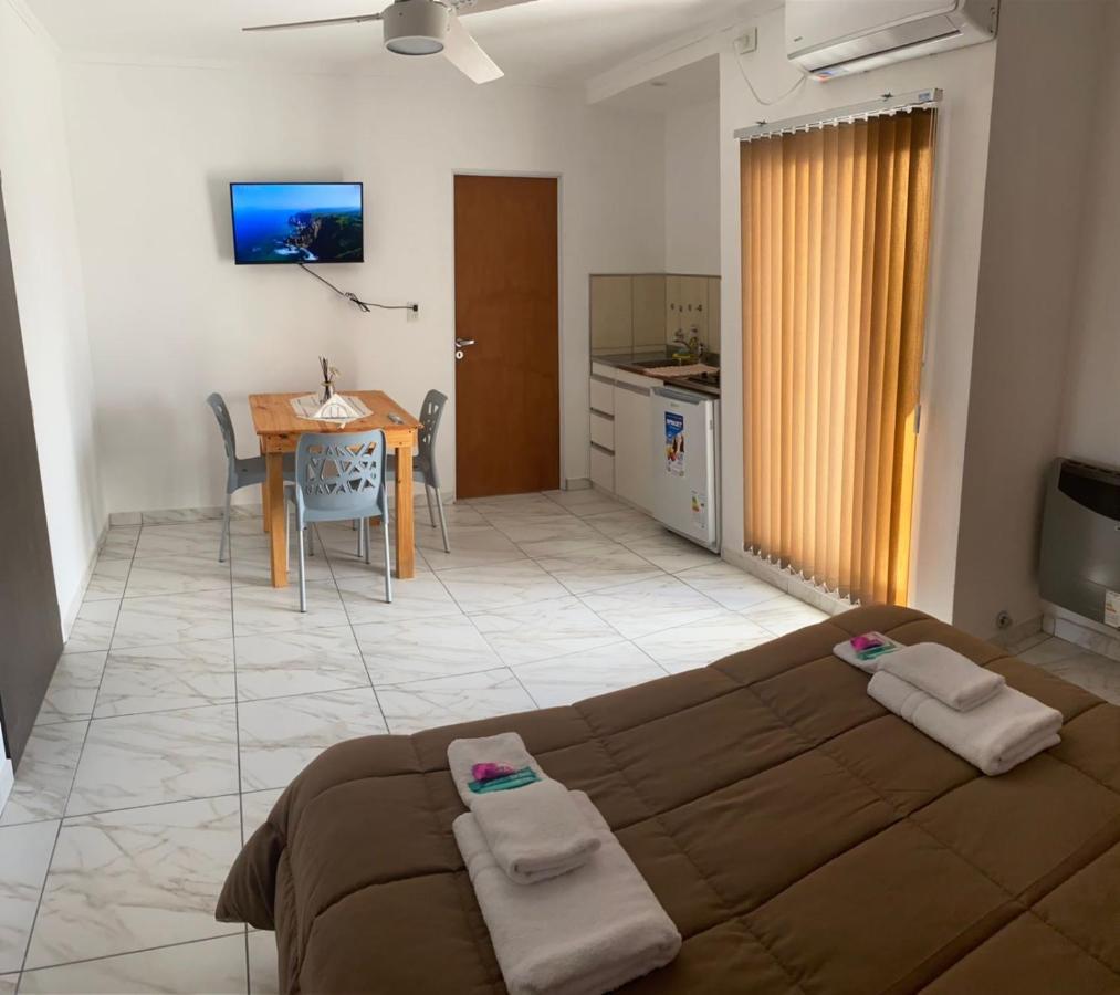 Apart Los Algarrobos Marcos Juarez Extérieur photo